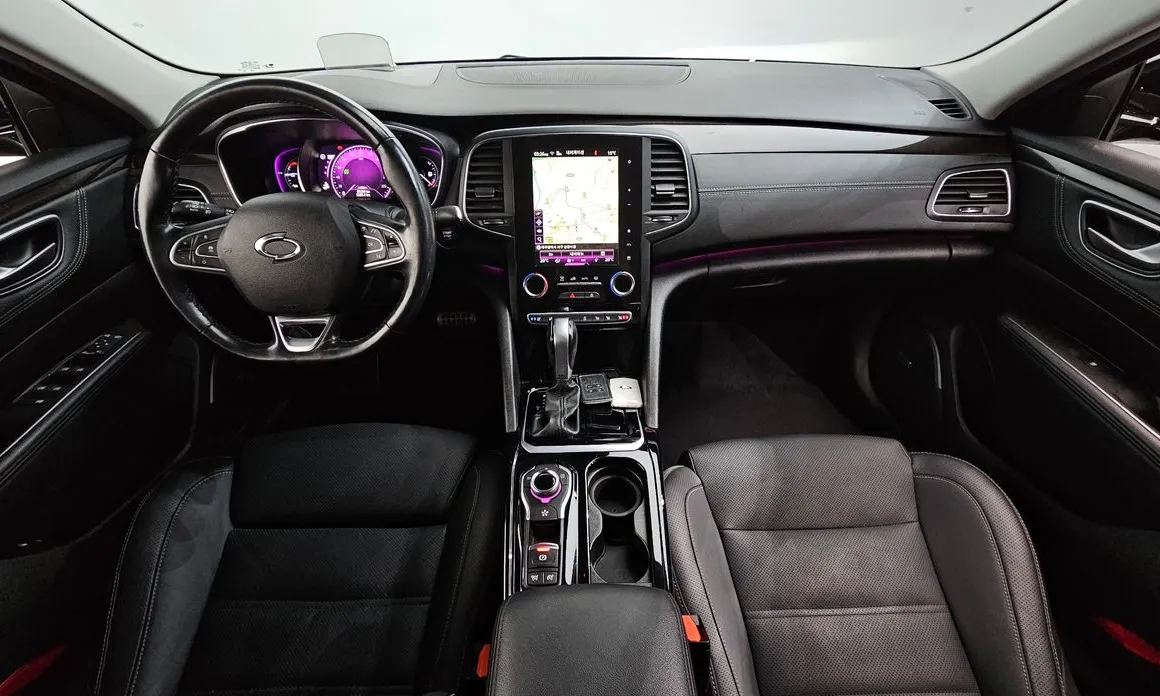 Renault SM6