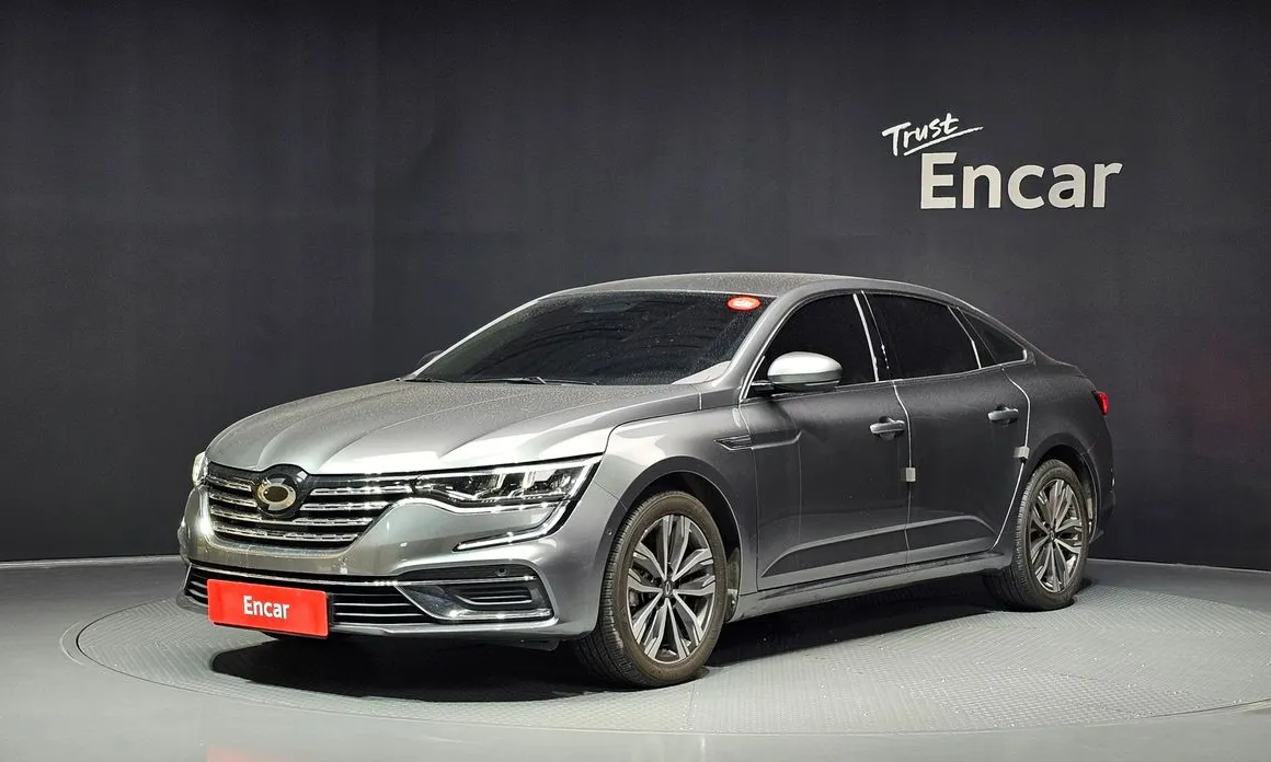 Renault SM6