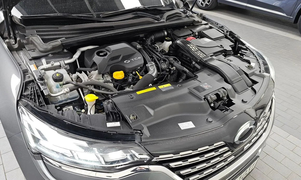 Renault SM6