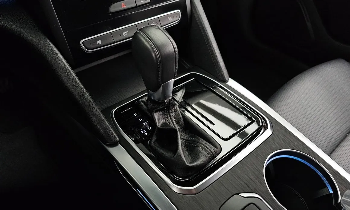 Renault SM6