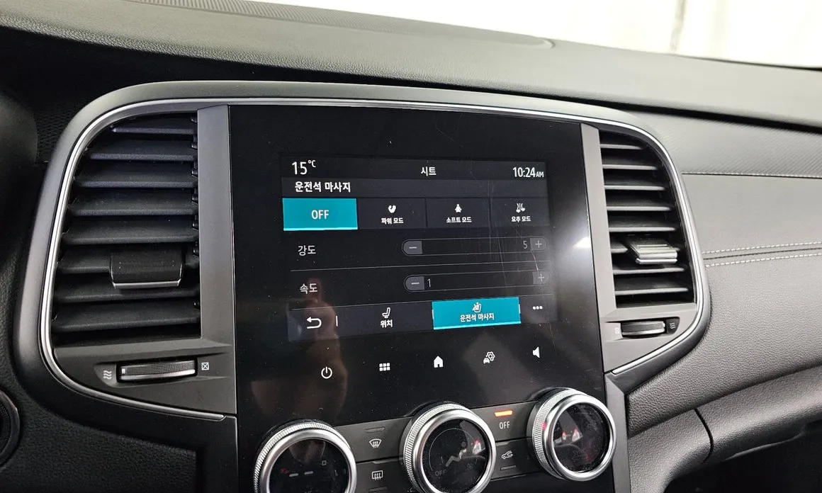 Renault SM6