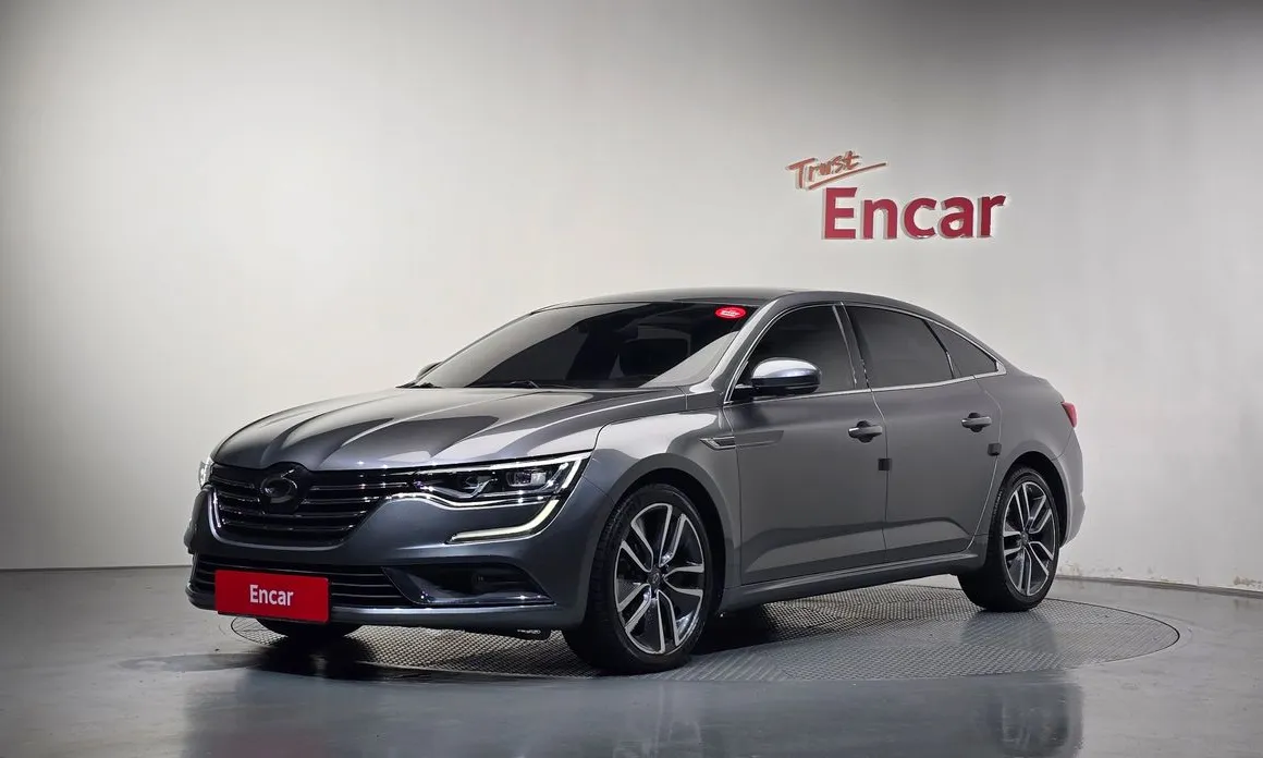 Renault SM6