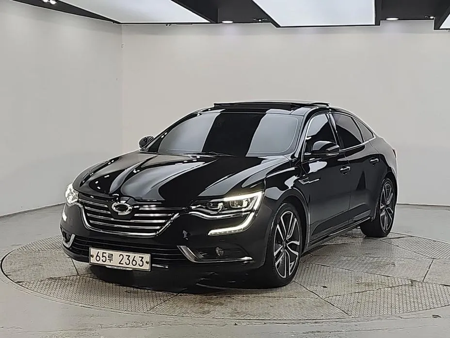 Renault SM6