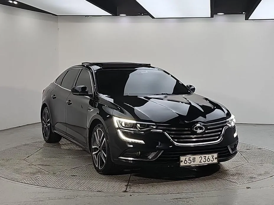 Renault SM6