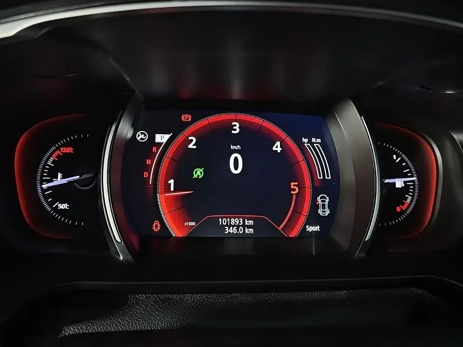 Renault SM6