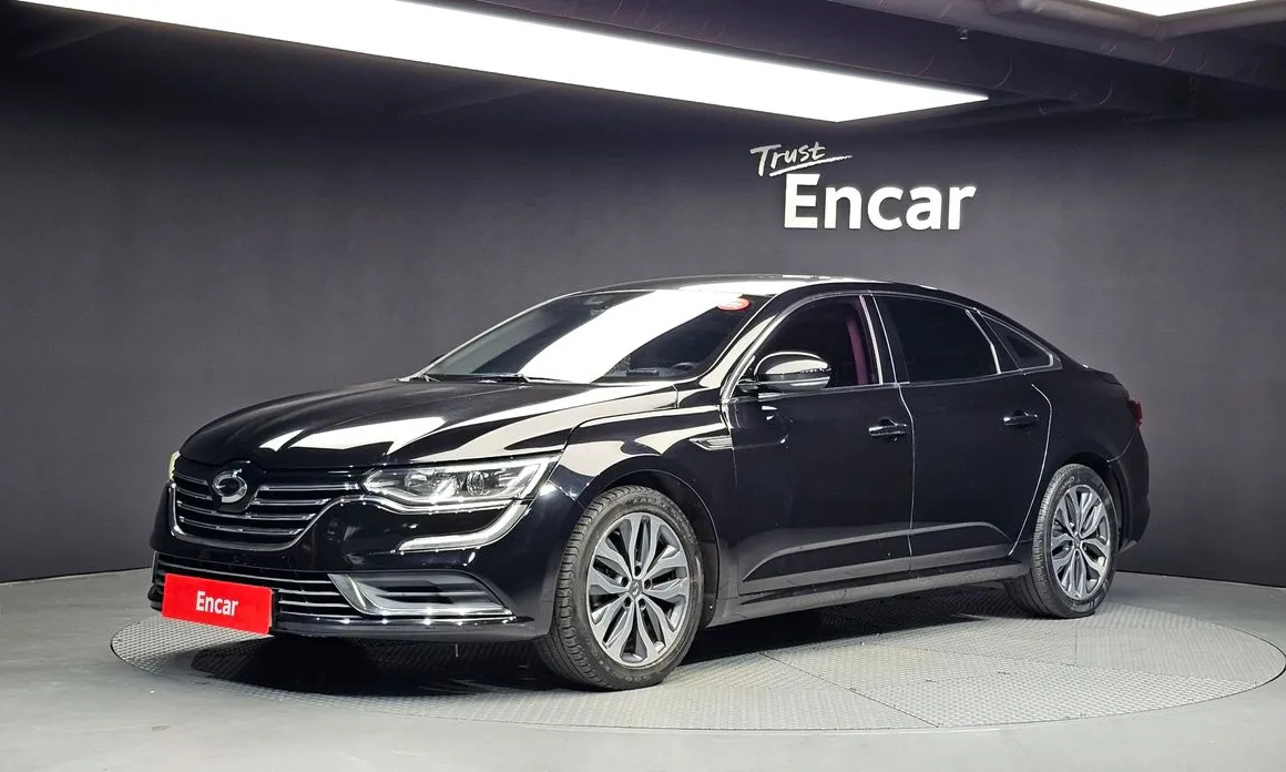 Renault SM6