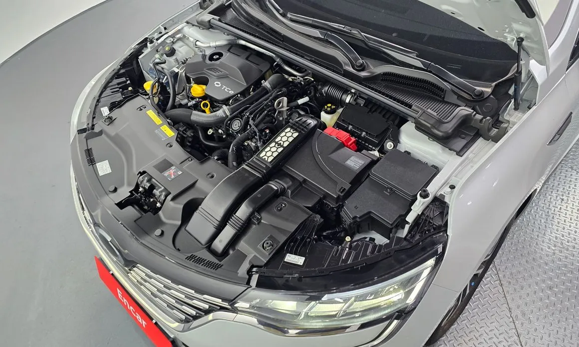 Renault SM6