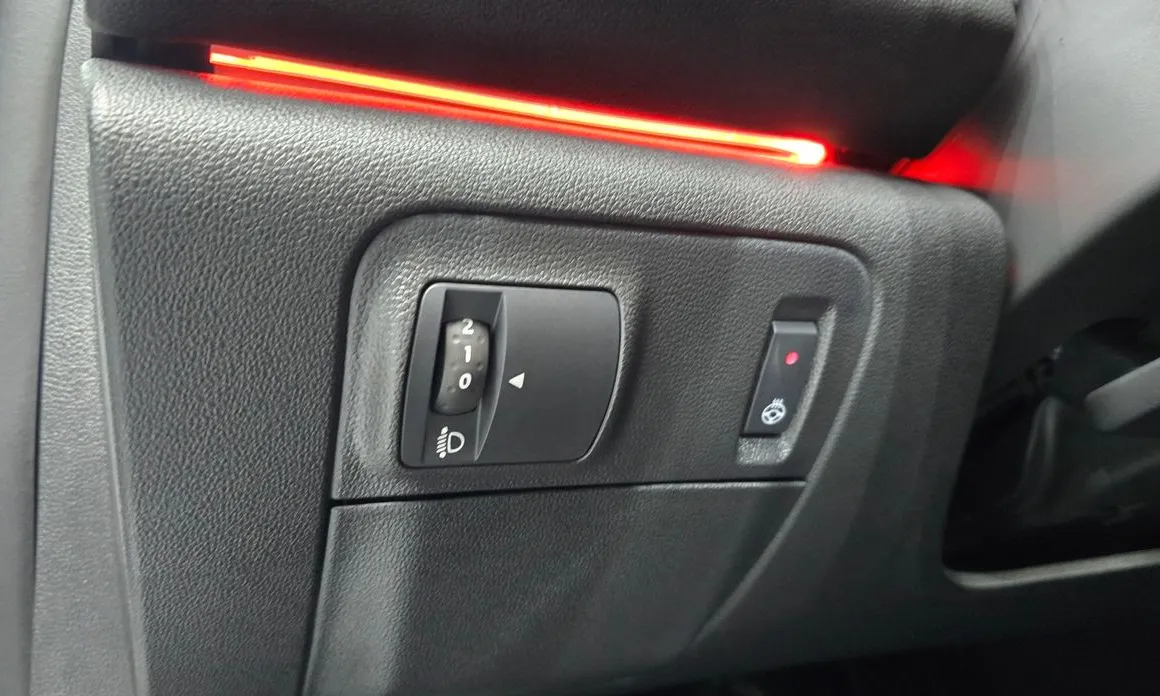 Renault SM6