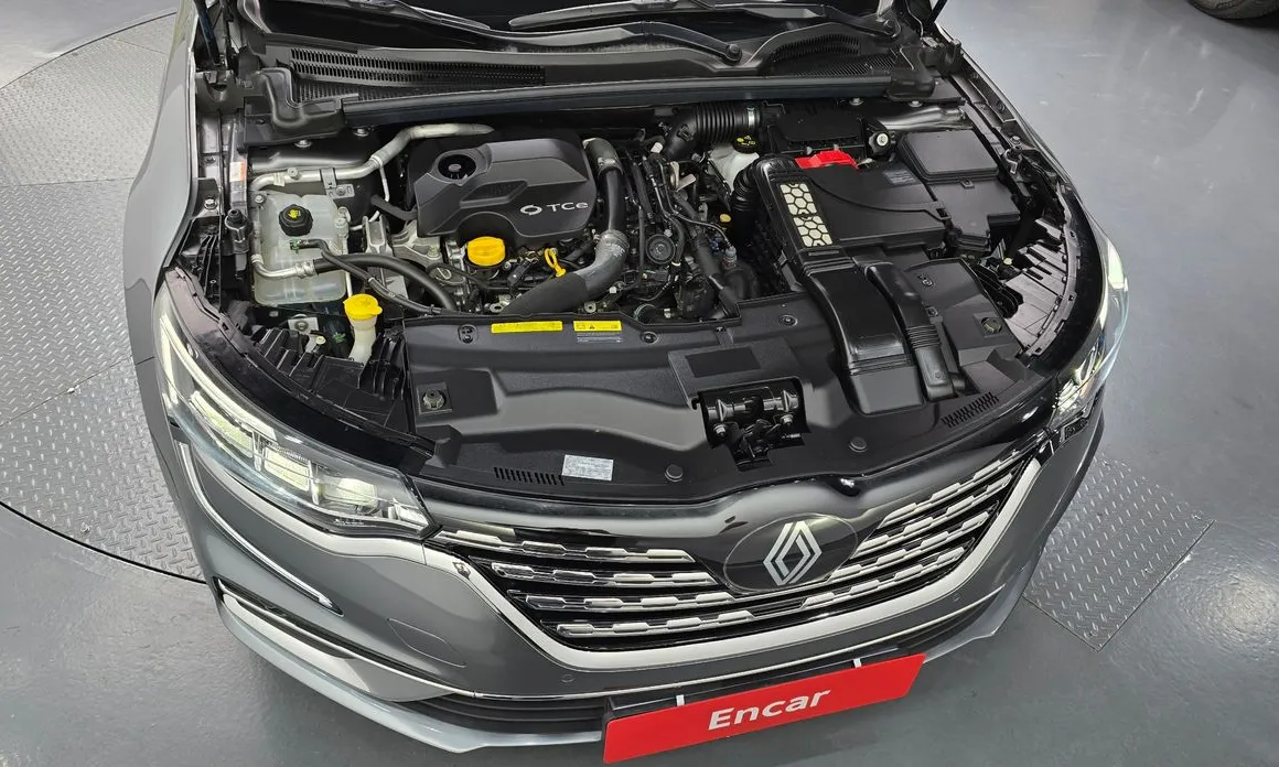 Renault SM6