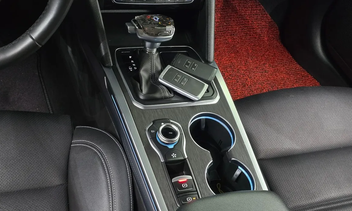 Renault SM6