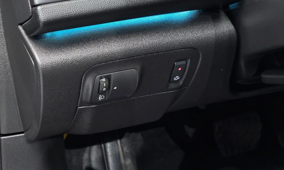 Renault SM6
