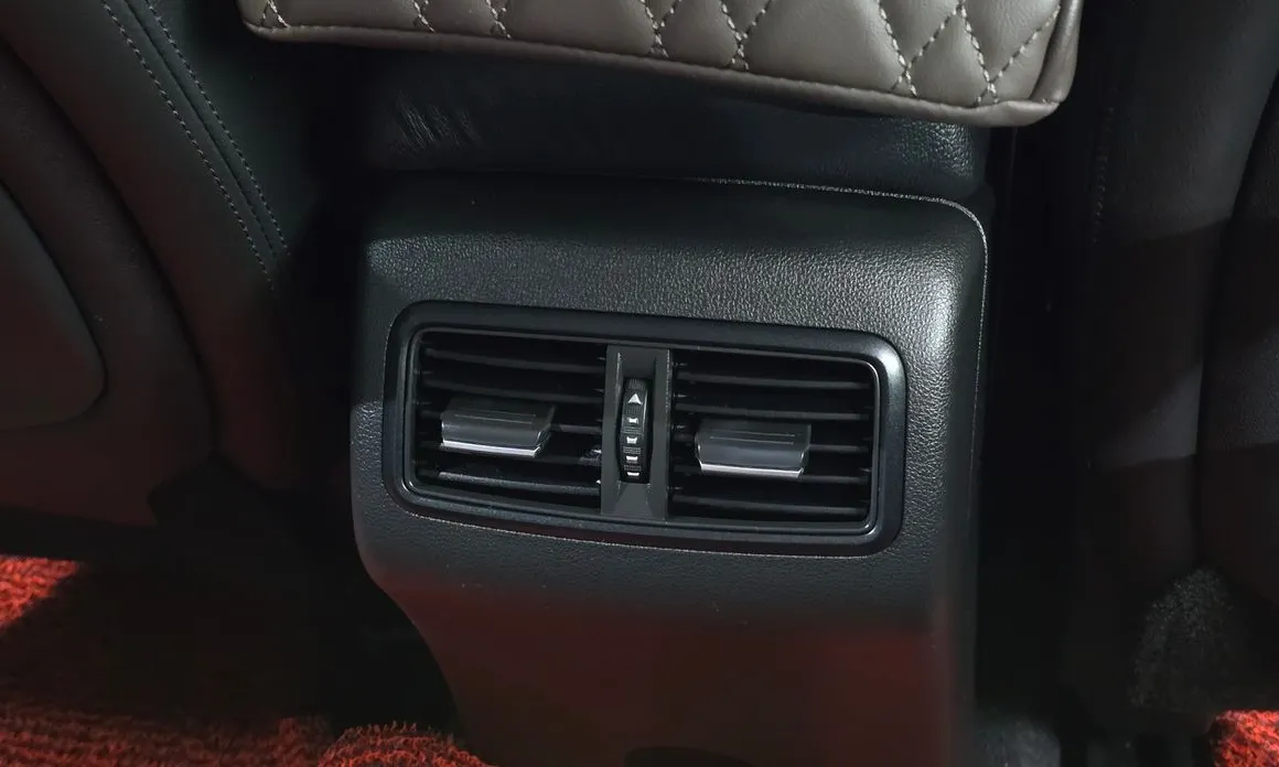 Renault SM6