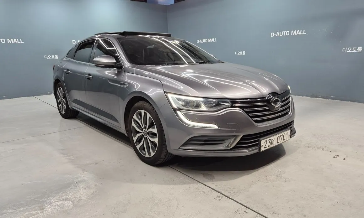 Renault SM6