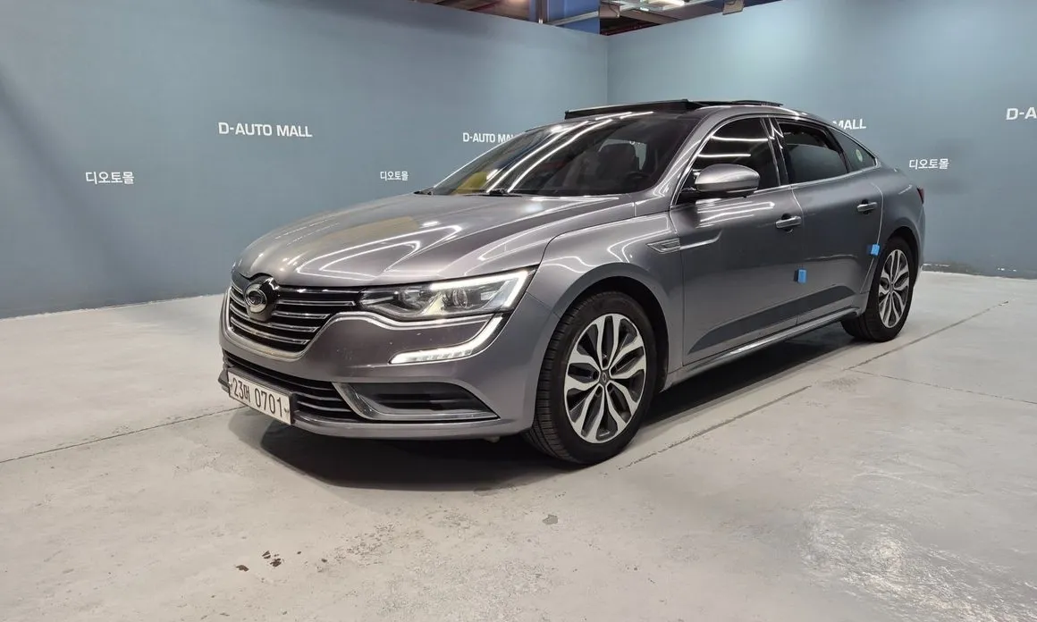 Renault SM6