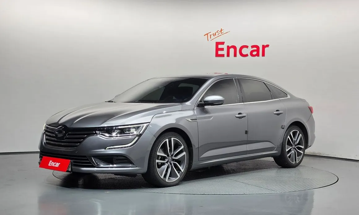 Renault SM6