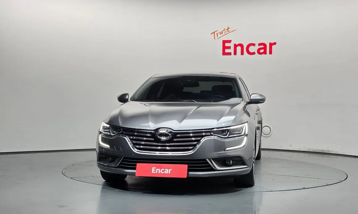 Renault SM6