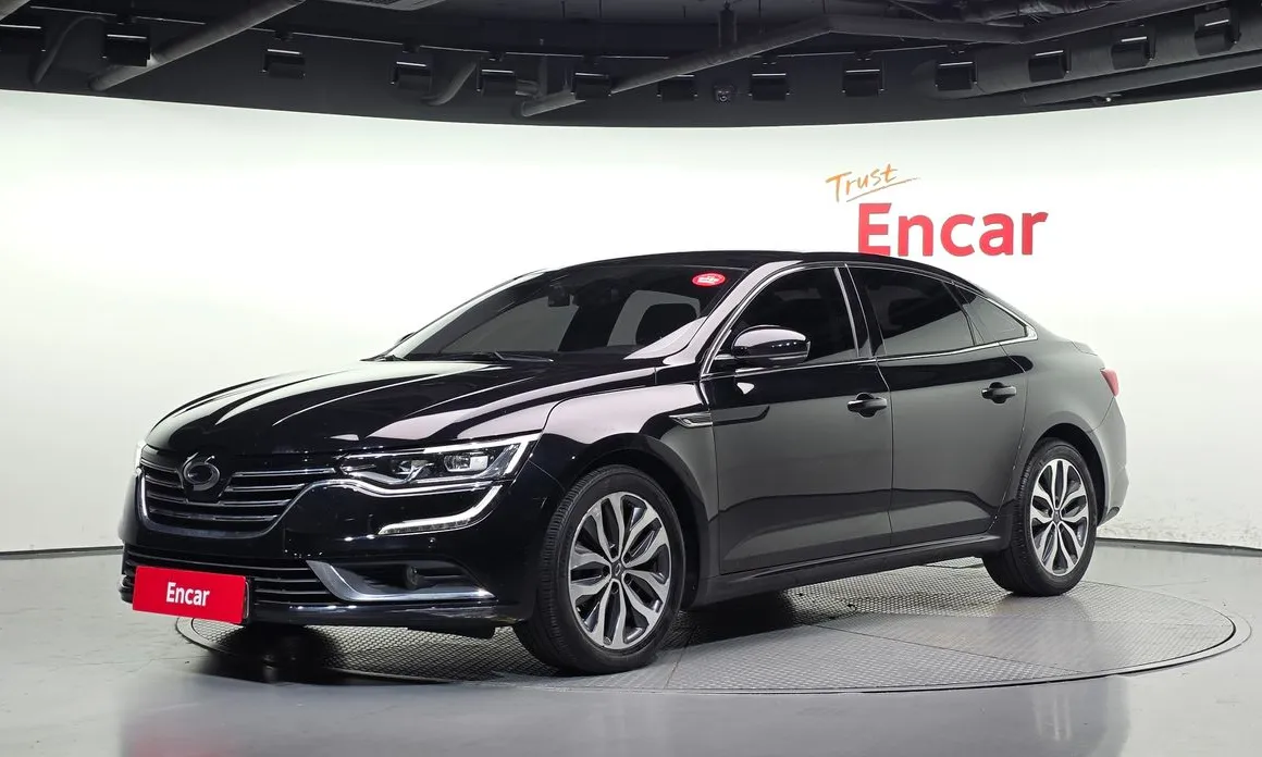 Renault SM6
