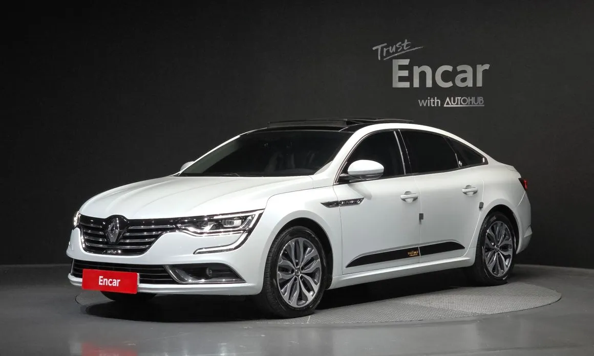 Renault SM6