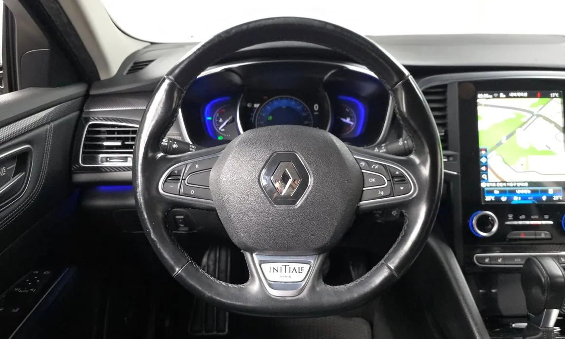 Renault SM6
