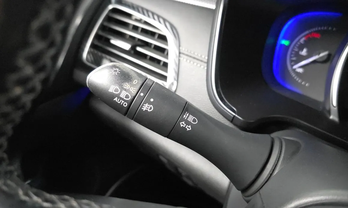 Renault SM6