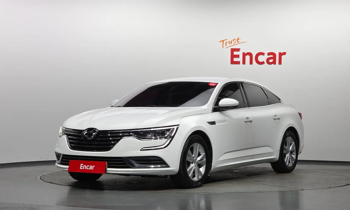 Renault SM6