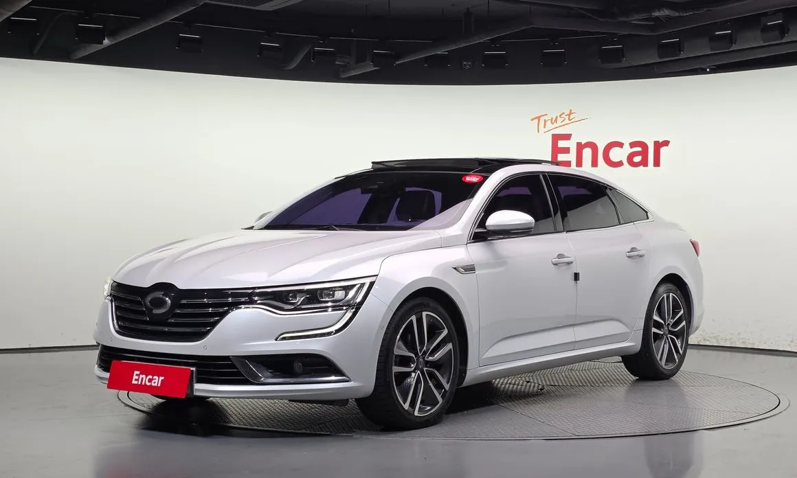 Renault SM6