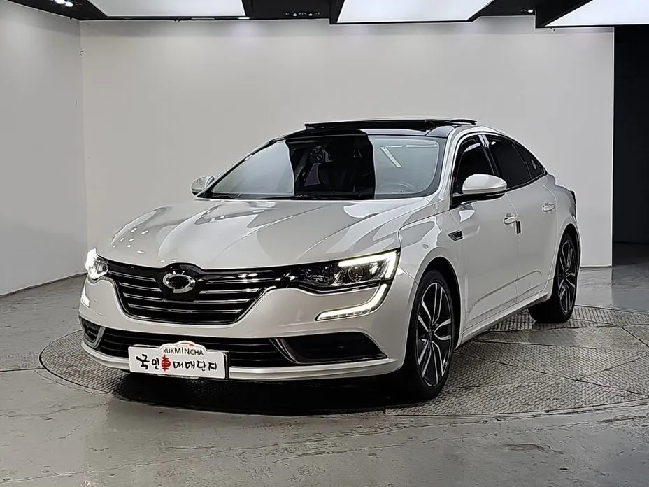 Renault SM6