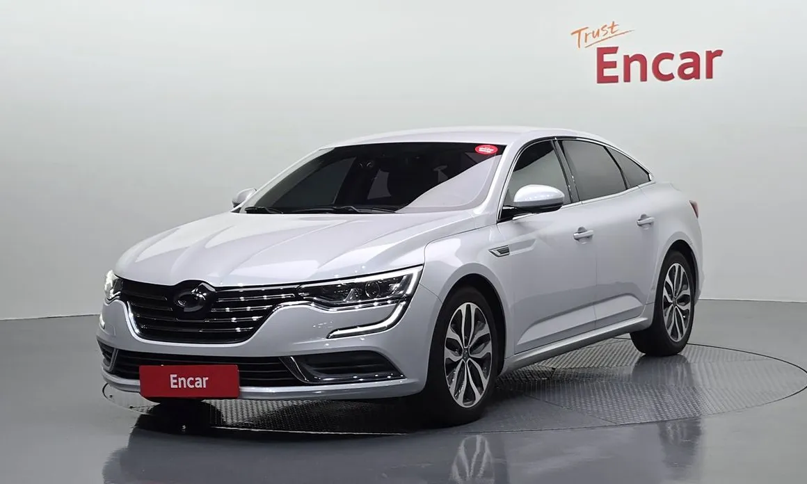 Renault SM6