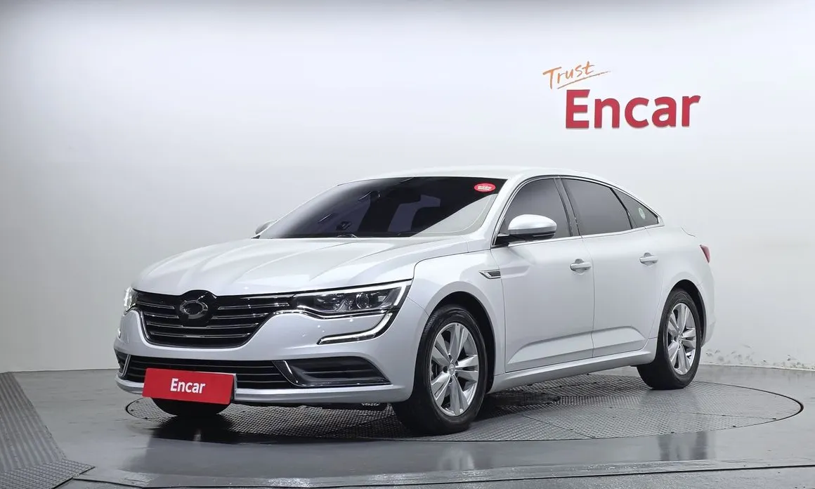 Renault SM6