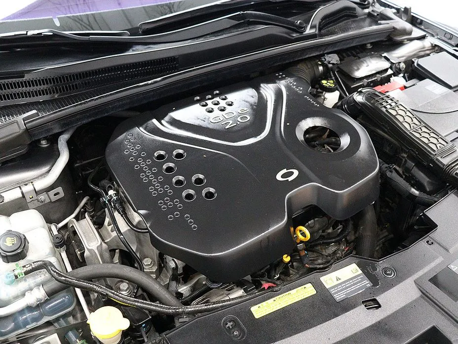 Renault SM6
