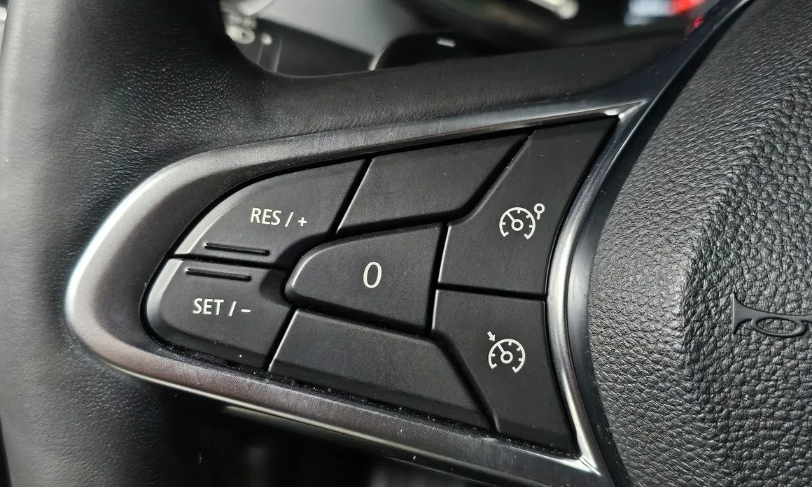 Renault XM3