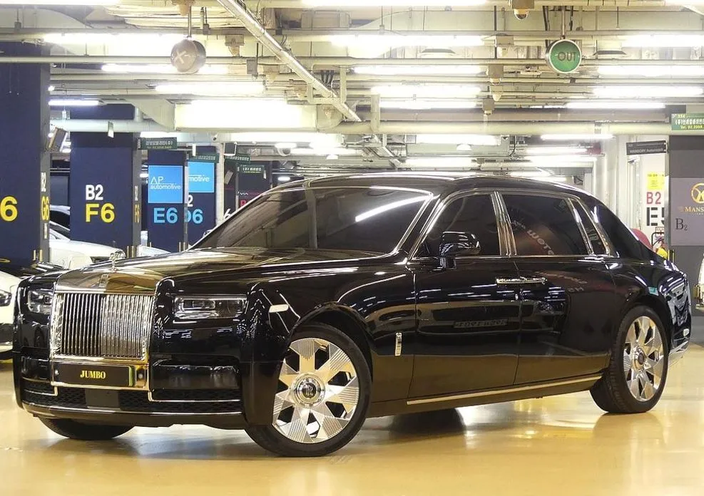 Rolls-Royce Phantom