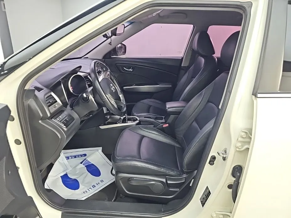 Ssangyong TIBOLI