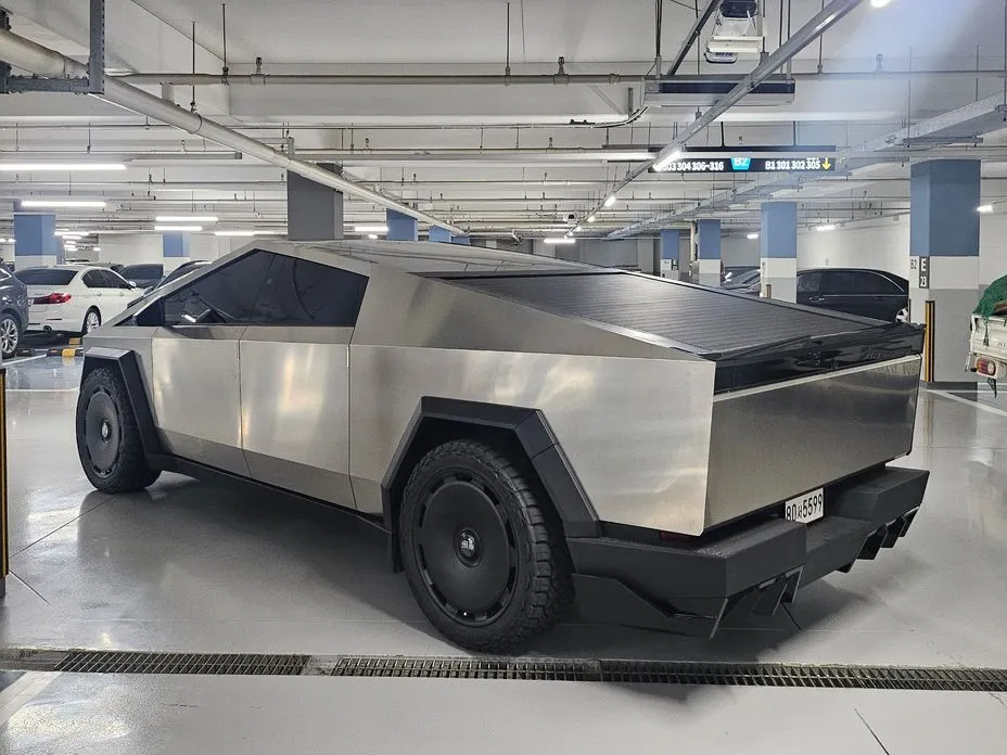 Tesla Cybertruck