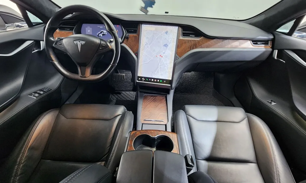 Tesla Model S