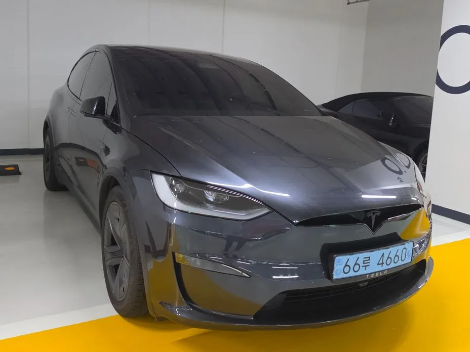 Tesla Model X