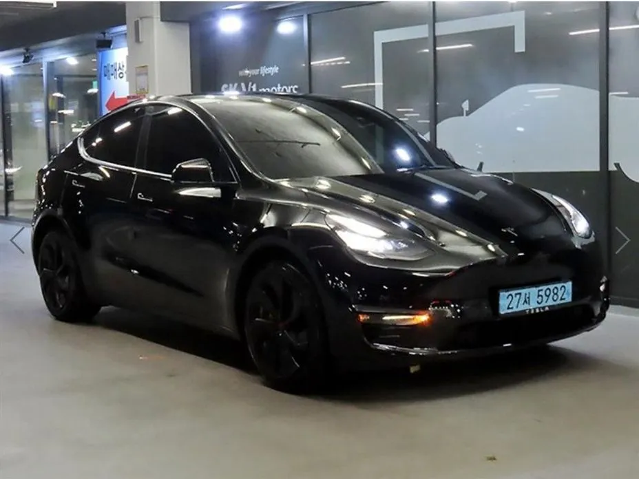 Tesla Model Y