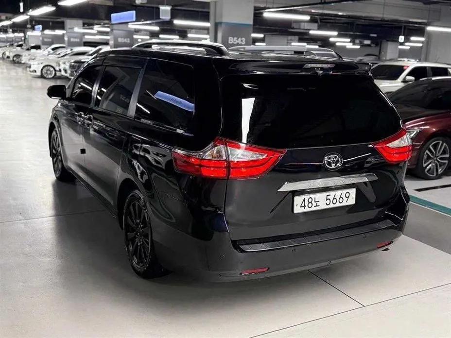 Toyota Sienna