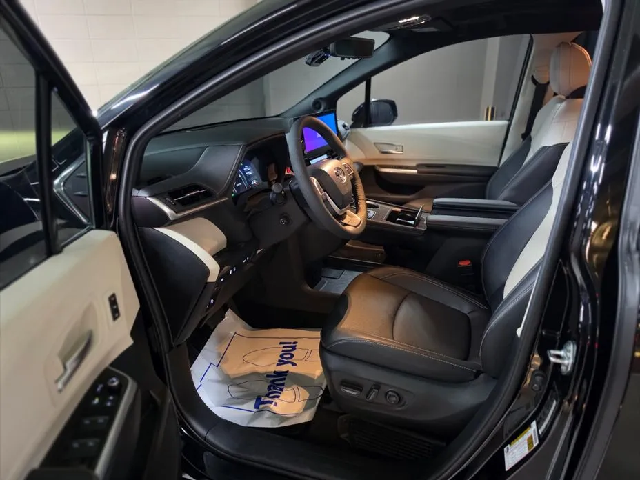 Toyota Sienna