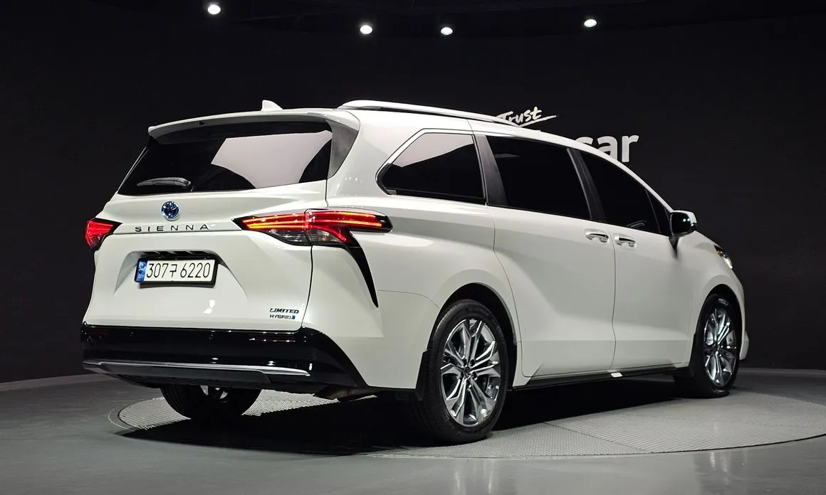 Toyota Sienna