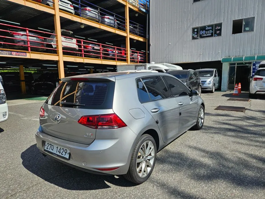 Volkswagen Golf