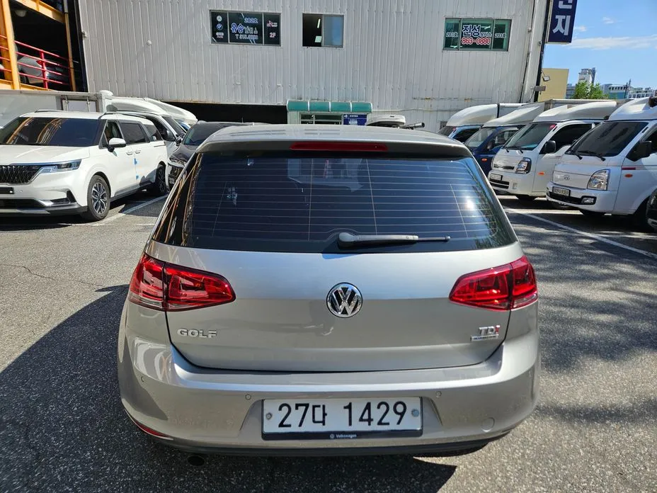 Volkswagen Golf