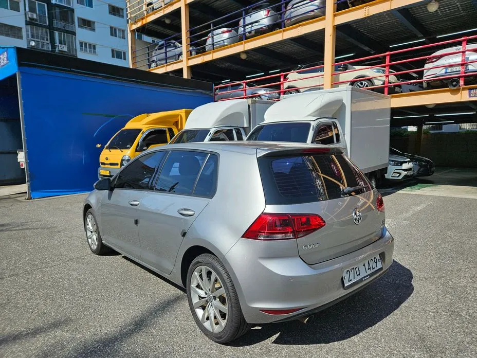 Volkswagen Golf