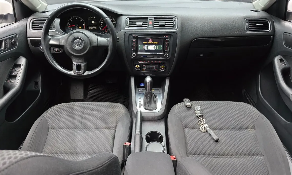 Volkswagen Jetta