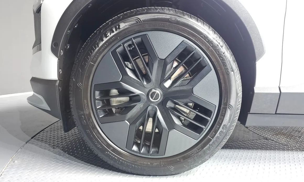 Volvo EX30