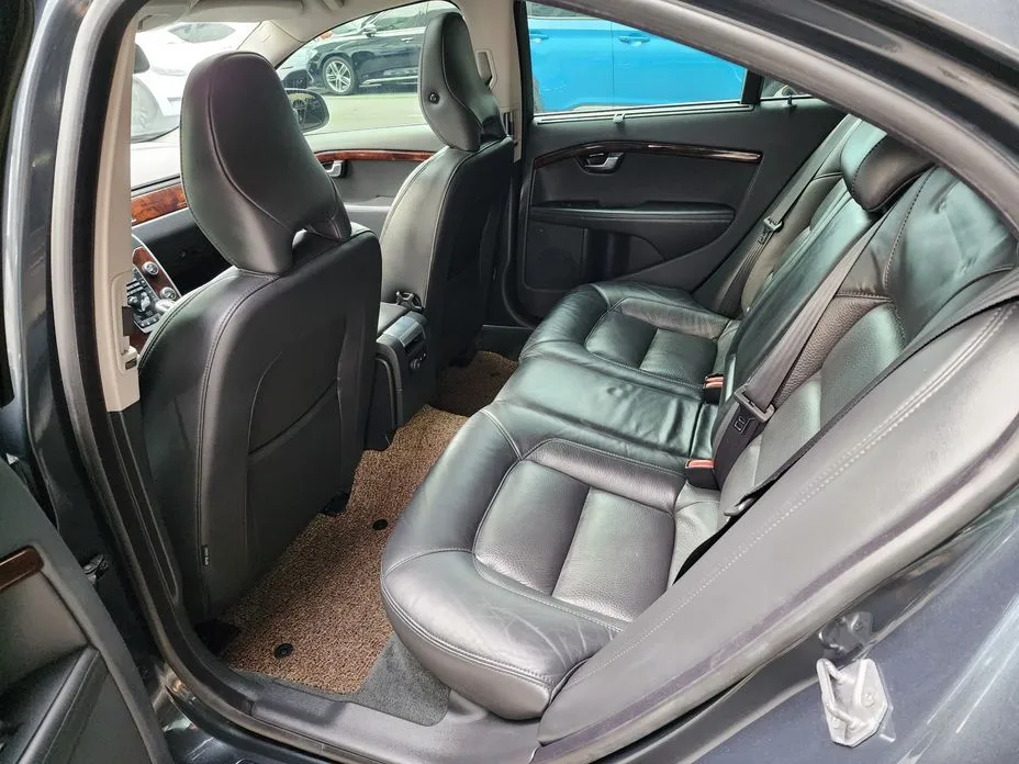 Volvo S80