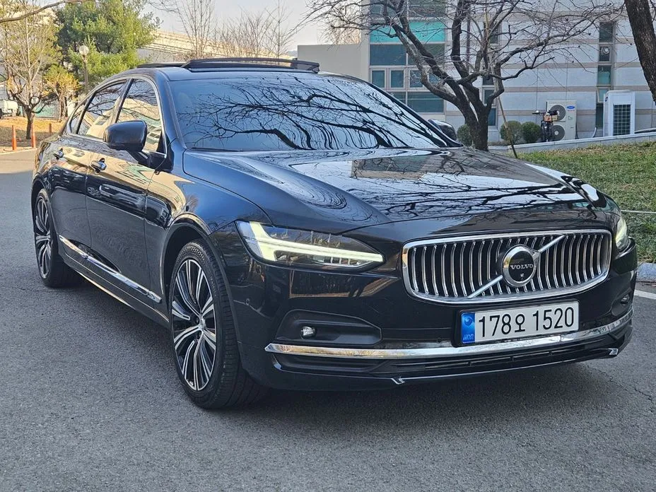 Volvo S90