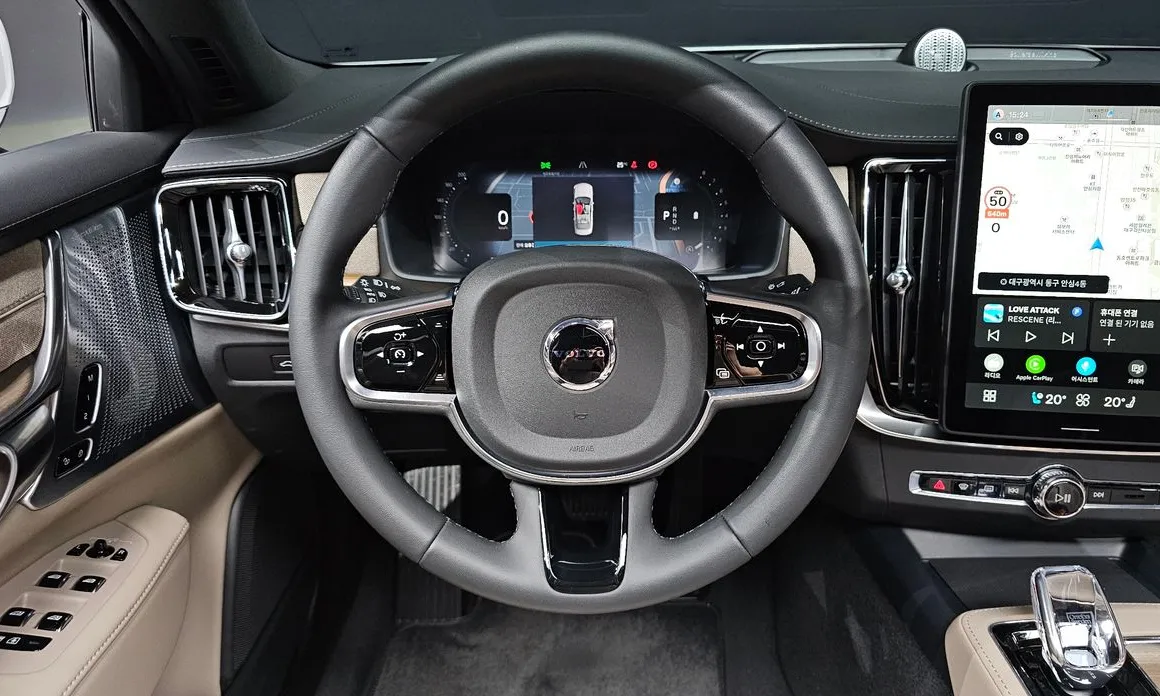 Volvo S90