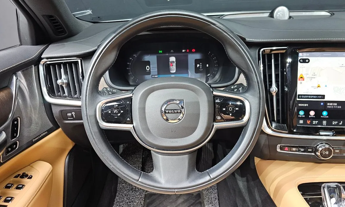 Volvo S90