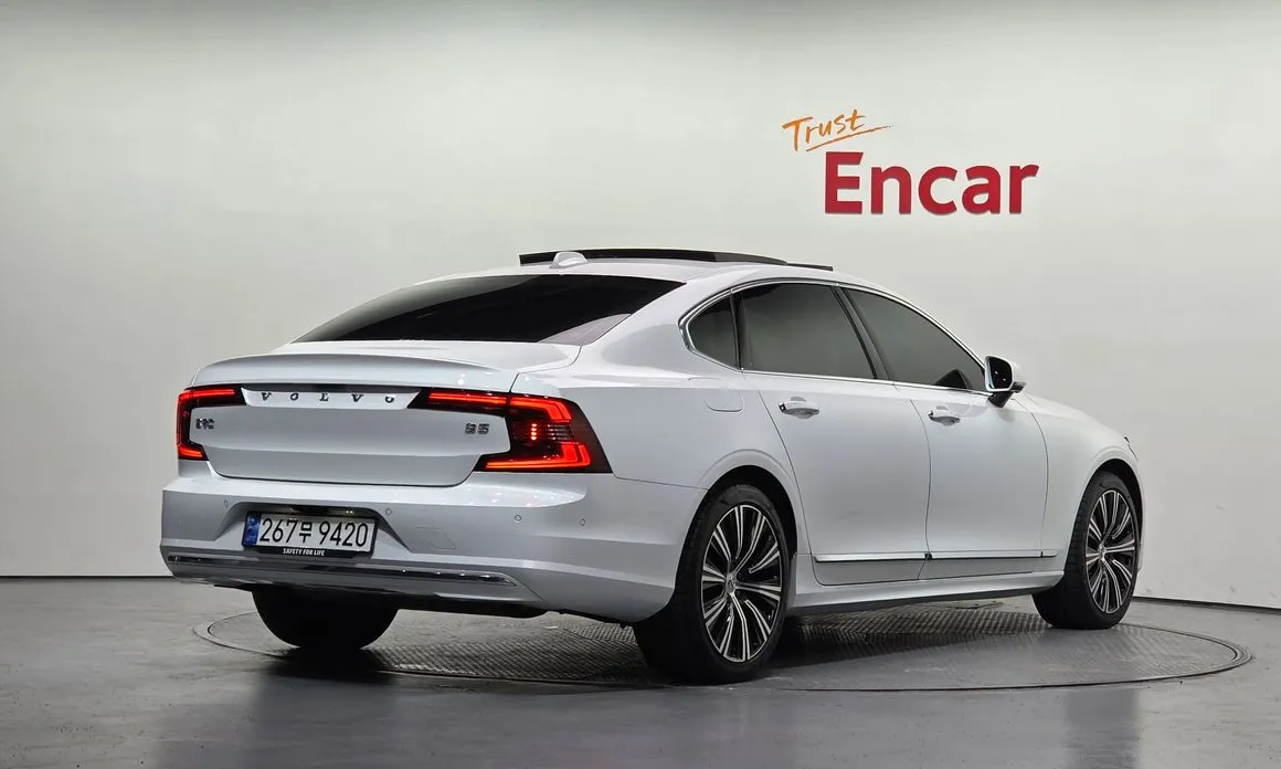 Volvo S90